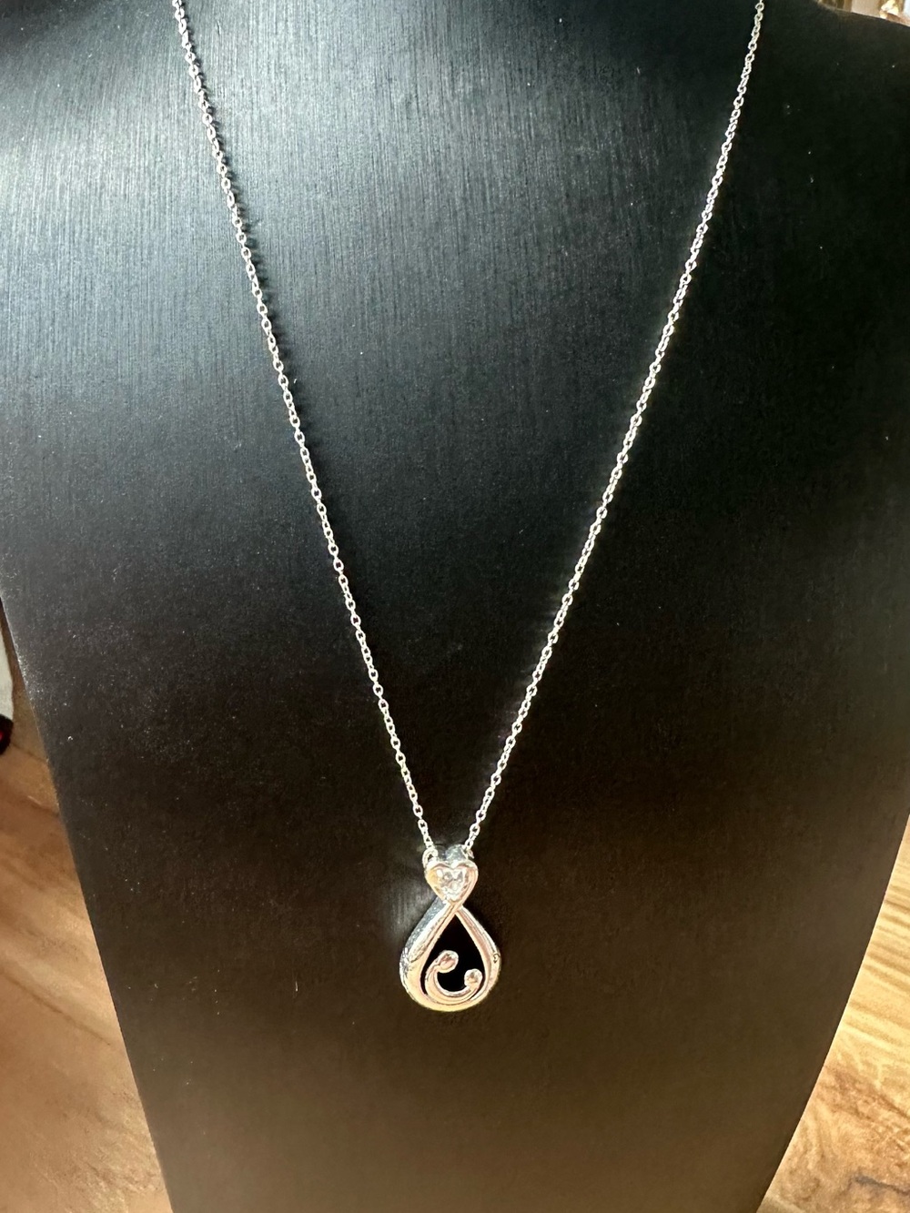 Delicate Sterling Silver Heart & Teardrop Pendant Necklace